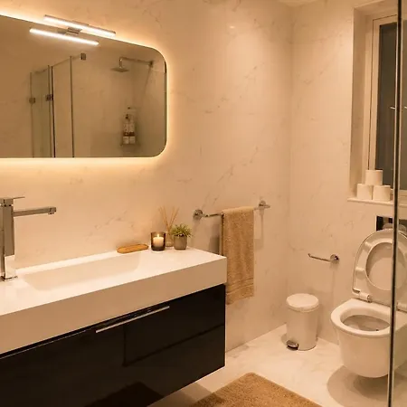 Luxury Valletta Waterfront Retreat - Marina Views Apartmán