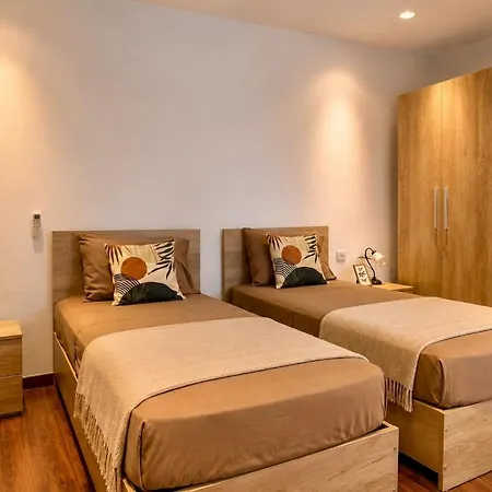 Luxury Valletta Waterfront Retreat - Marina Views * 斯利马
