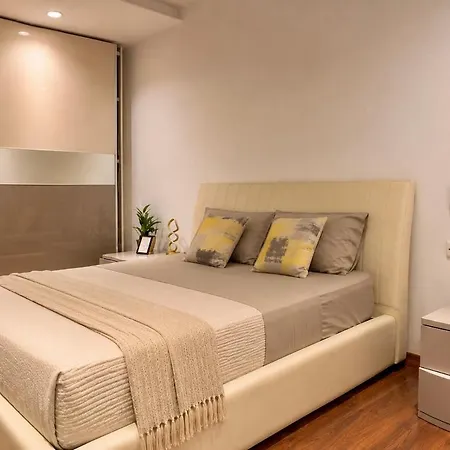 Luxury Valletta Waterfront Retreat - Marina Views