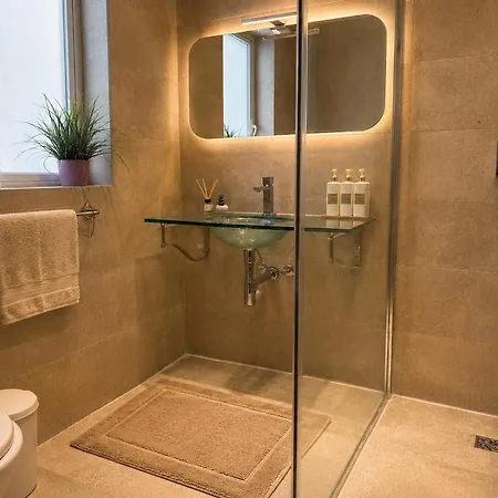 Luxury Valletta Waterfront Retreat - Marina Views 公寓